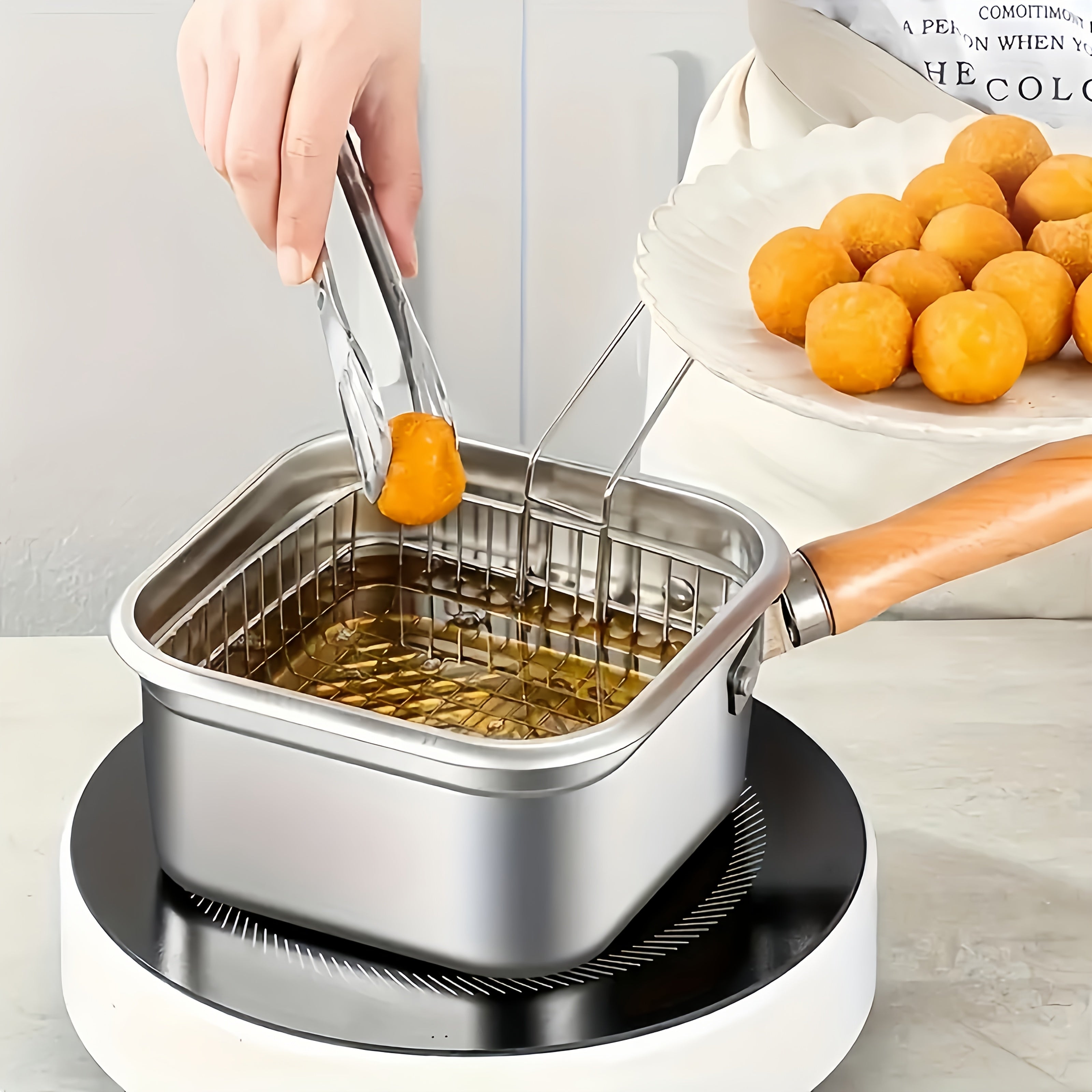 Square Stainless Steel Fryer Pot, Multi-Functional Household Milk Pot & Noodle Cooking Pot, Portable Outdoor Tempura Fryer for All Stoves